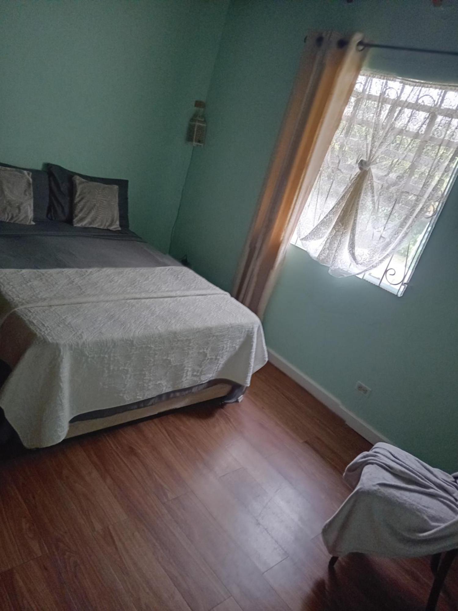 Chandler Homestay Saint Philip Room photo